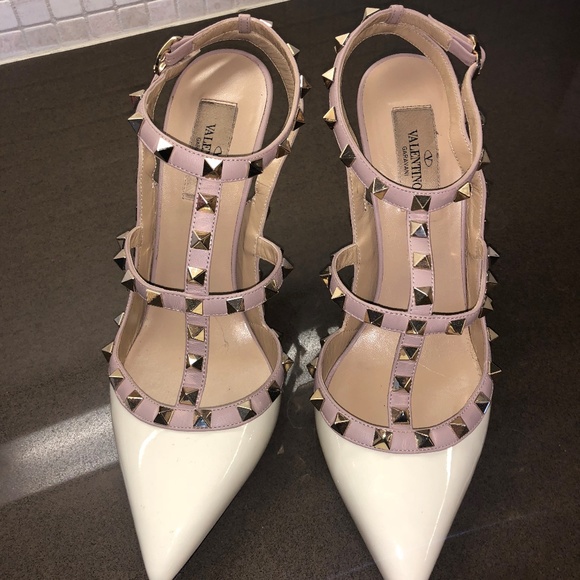 VALENTINO GARAVANI Rockstud T-Strap Pump with Box - Picture 2 of 5